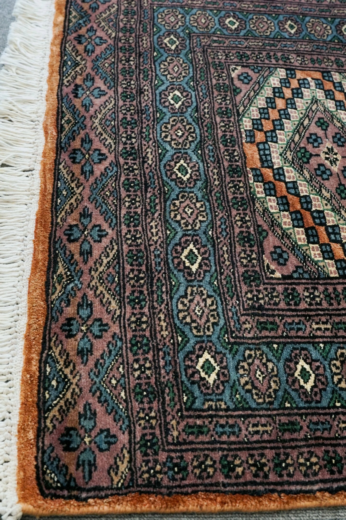 116×77cm パキスタン手織り絨毯 Decorworks