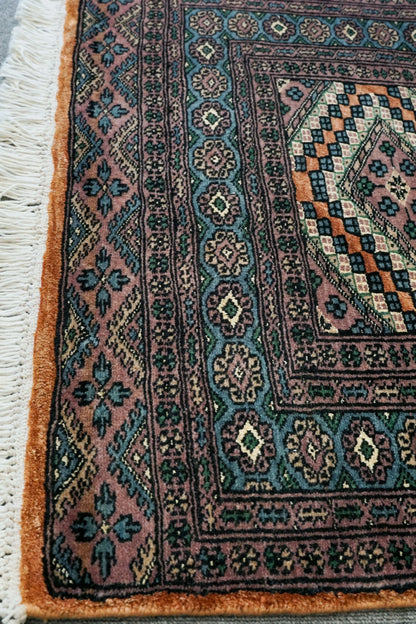 116×77cm パキスタン手織り絨毯 Decorworks