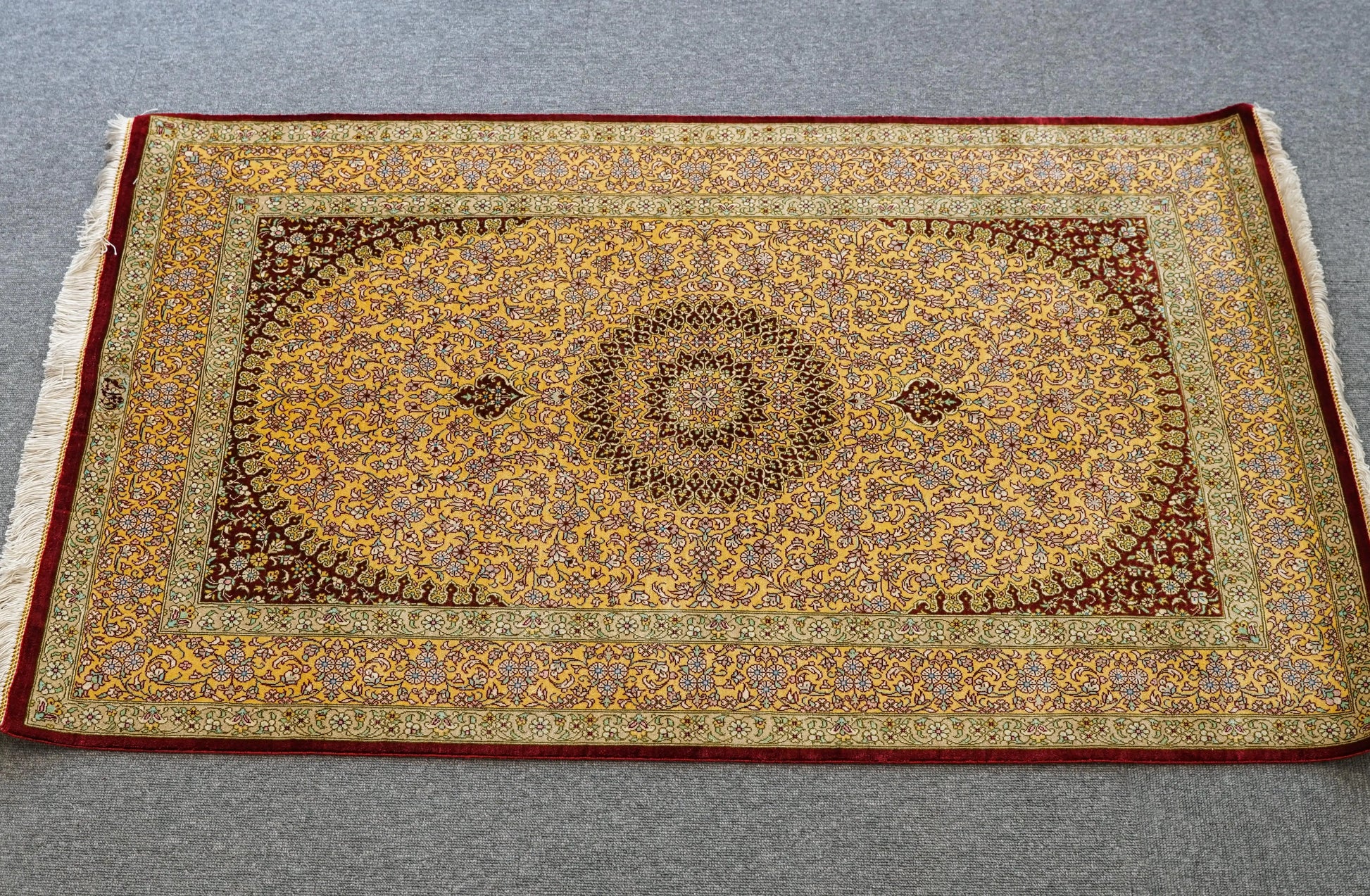 121×78cm　【ペルシャ手織り絨毯】証明書付 Decorworks