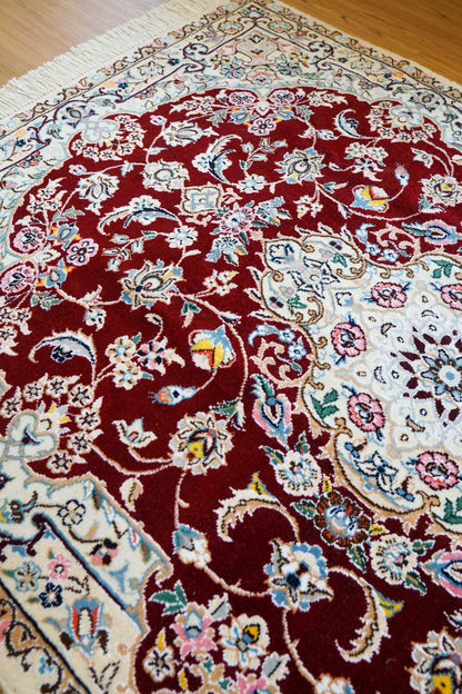  ペルシャ絨毯 ナイン 156×108cm
