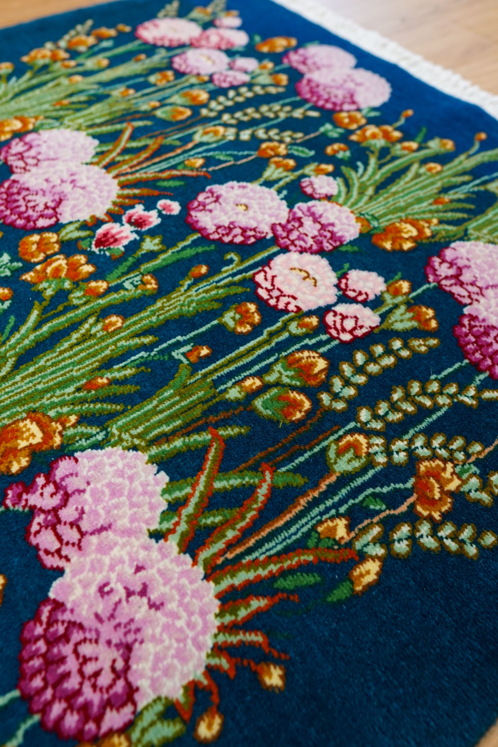  ペルシャ手織り絨毯 タブリーズ 175×103cm