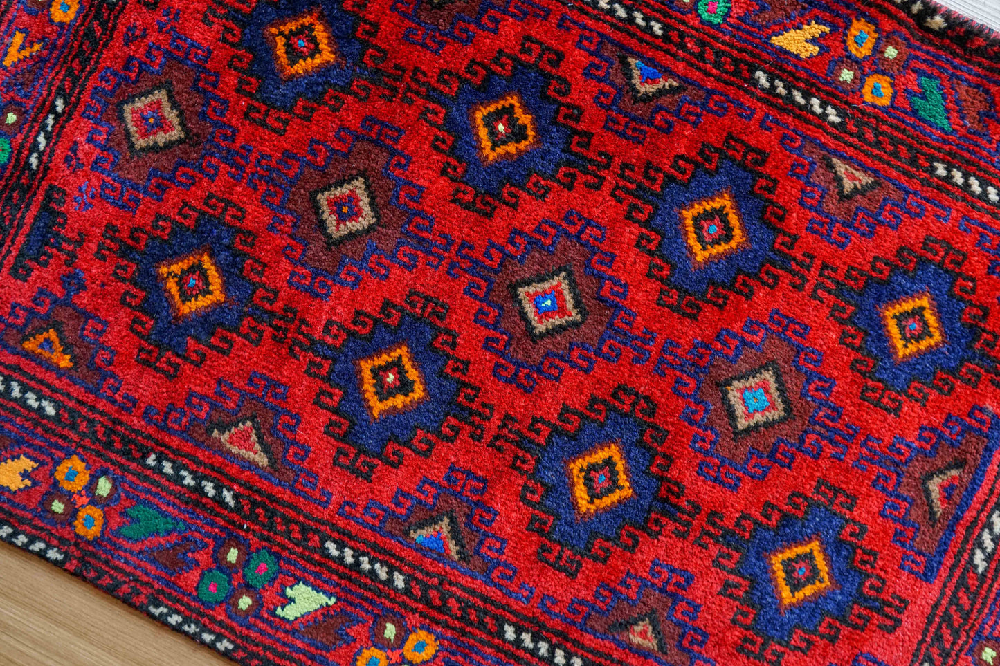  トライバルラグ　ヴィンテージラグ　バルーチ族　74×51cm ペルシャ絨毯　玄関マットサイズ