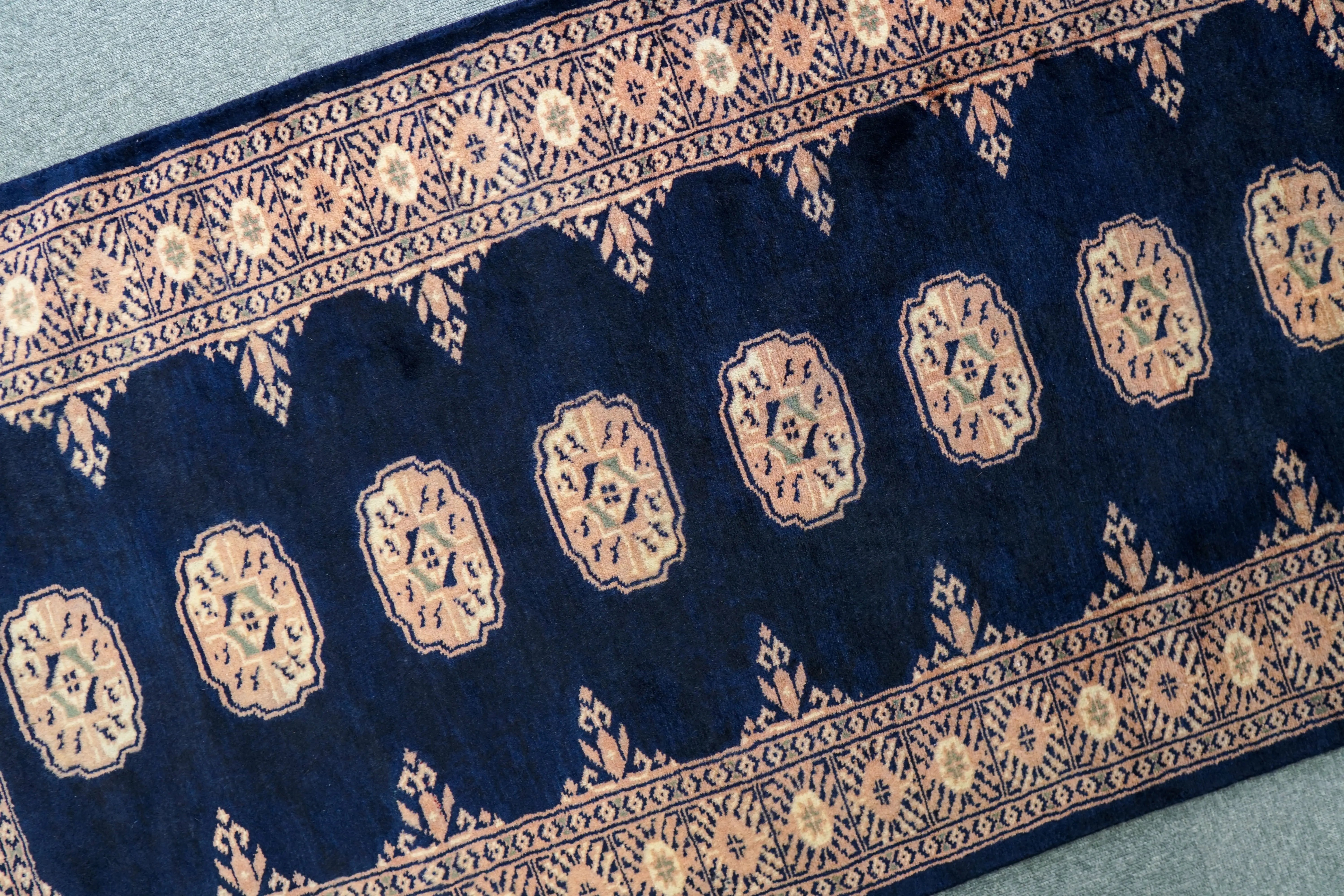 パキスタン　手織絨毯 パキスタン手織り絨毯 ウール アクセントラグ size:119×