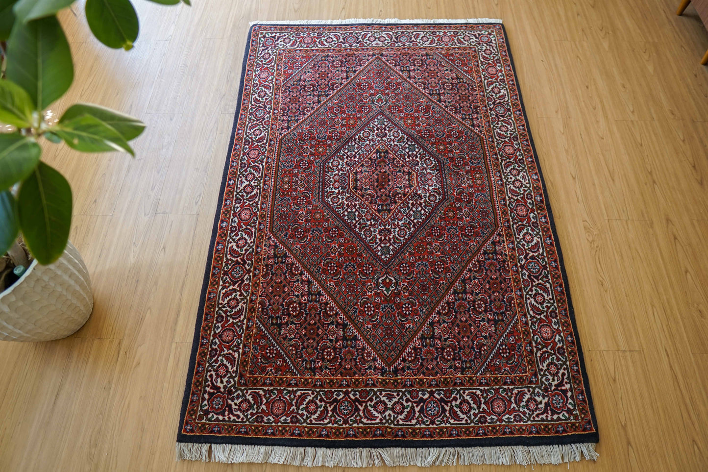 ペルシャ手織り絨毯 ビジャー産 171×113cm｜ ウール リビングサイズ ビジャール