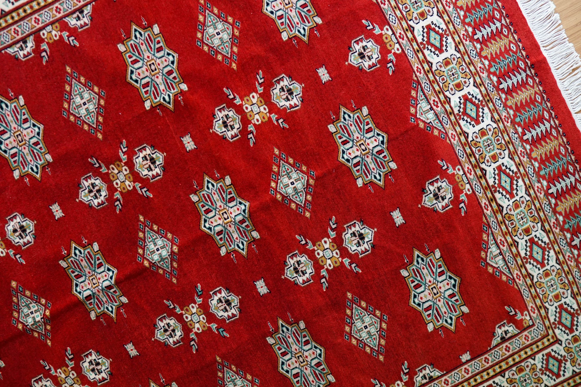 Collection パキスタン手織り絨毯 245×155cm メリノウール ファインクオリティ トライバル伝統文様