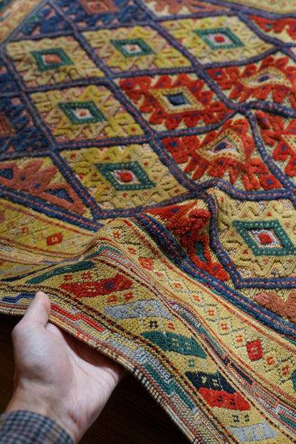  手織り マシュワニ キリム126×93cm　