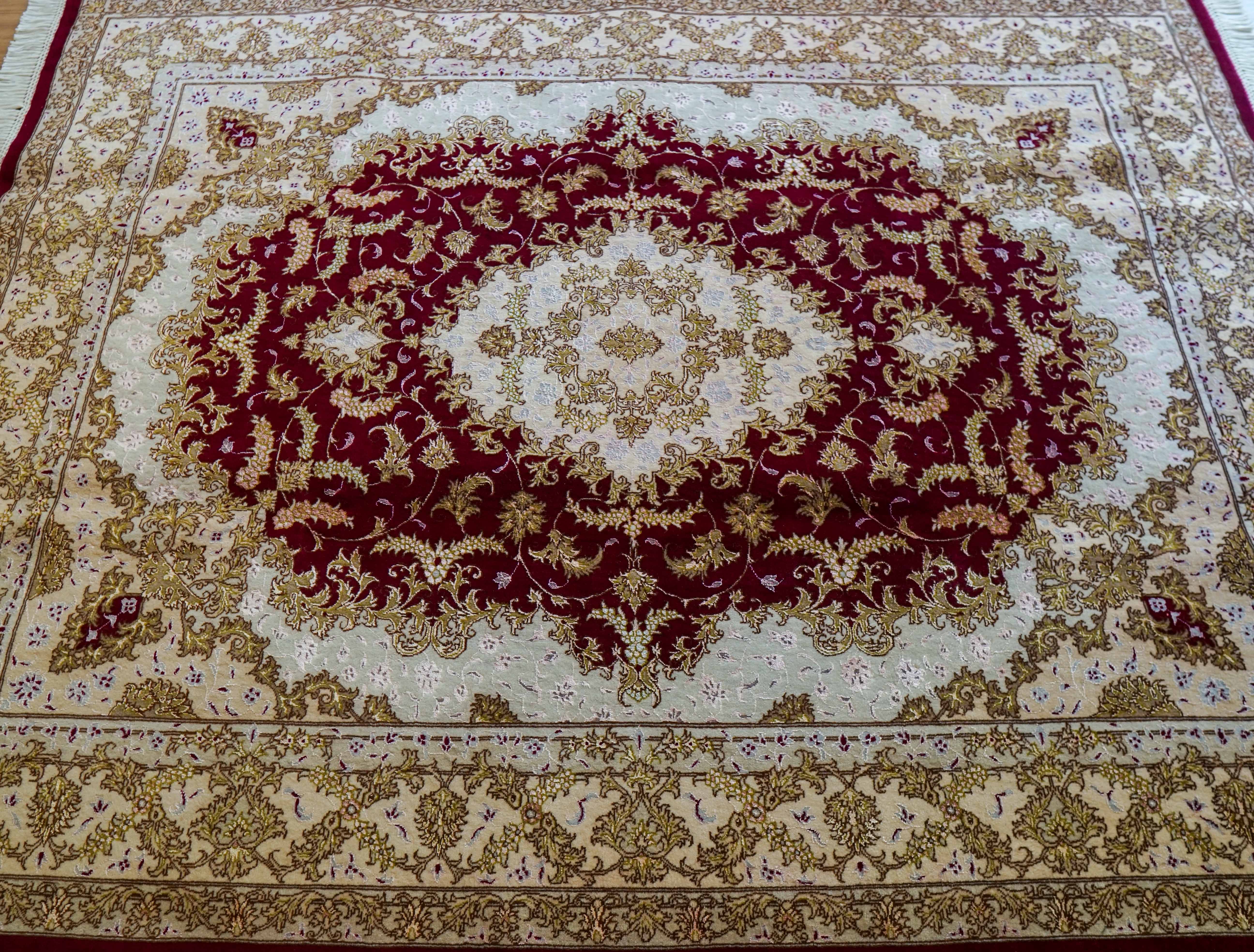 ペルシャ絨毯 タブリーズ産 196×151cm 50Raj｜コルクウール＆シルク