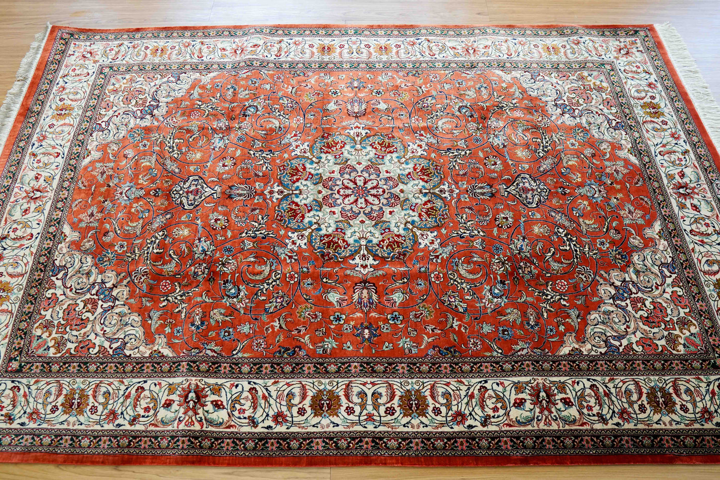 ペルシャ絨毯 クム産 モハマディ工房 シルク100% 197×130cm｜手織り 高密度シルクラグ メダリオンデザイン