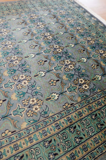  パキスタン手織り絨毯 175×127cm