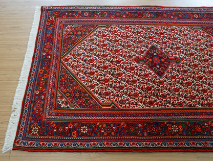  ペルシャ絨毯 ジョーザン産 165×108cm  伝統の花文様が織りなす上質ウールラグ