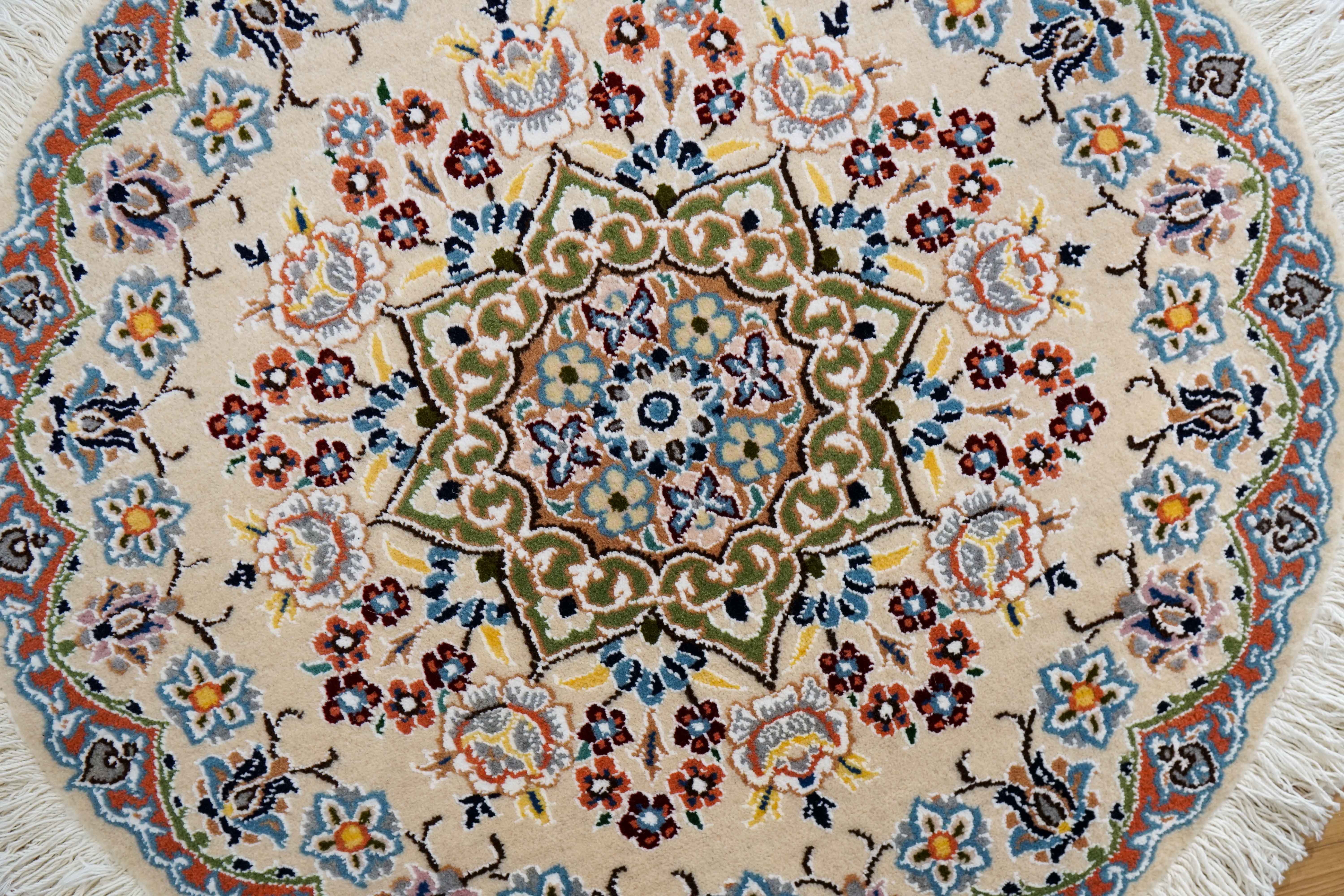 ペルシャ絨毯 ナイン 丸71cm – Decorworks