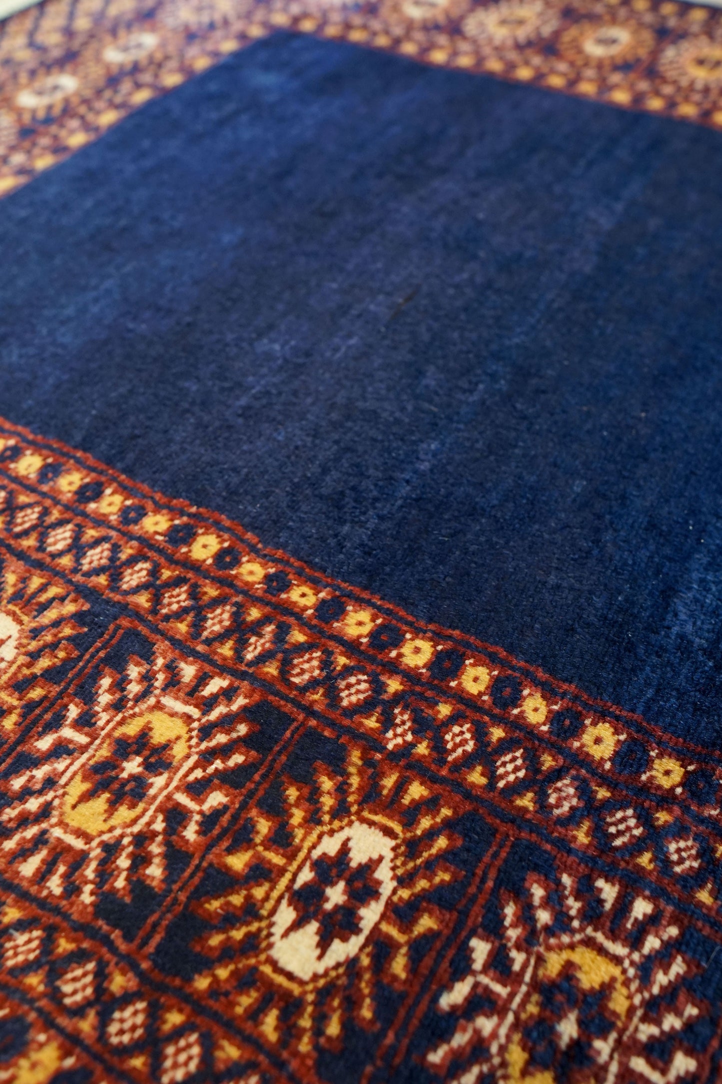  パキスタン手織り絨毯 157×97cm