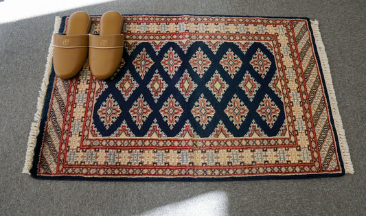 93×61cm パキスタン手織り絨毯　 Decorworks