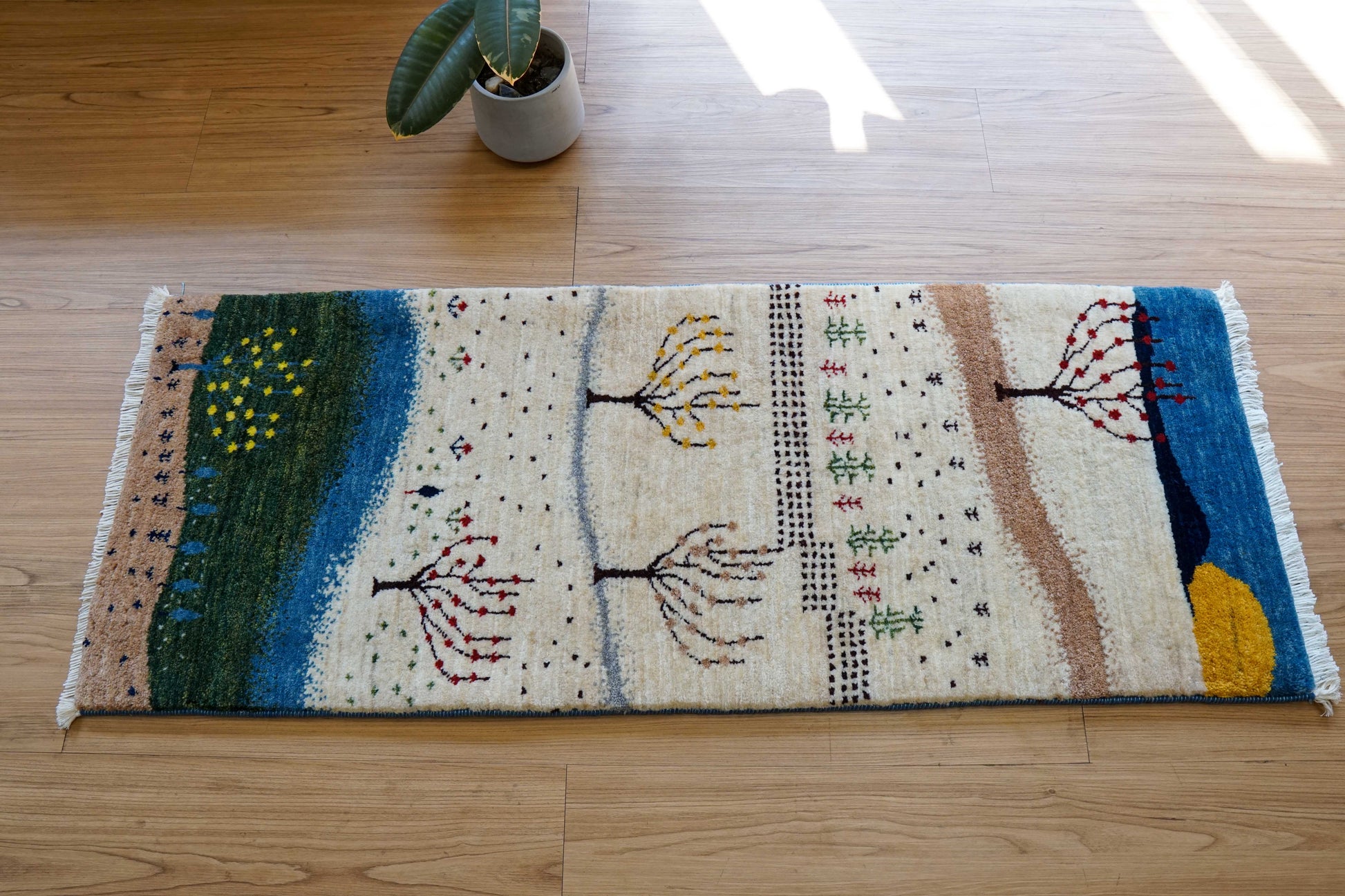  手織りペルシャカシュクリギャッベ リズバフト ランナー 113×44cm｜風景デザイン 生命の木 ウールラグ