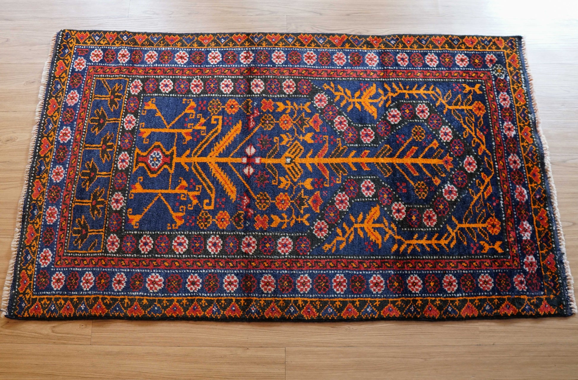  ヴィンテージ トライバルラグ バルーチ族 手織りペルシャ絨毯 133×80cm｜花瓶文様（ゴルダン）・ミフラーブデザイン ウール100％
