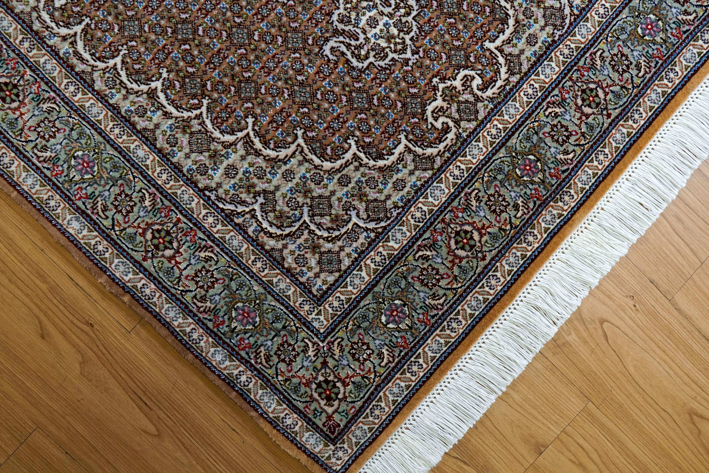  ペルシャ手織り絨毯 タブリーズ産　50RAJ  127×85cm
