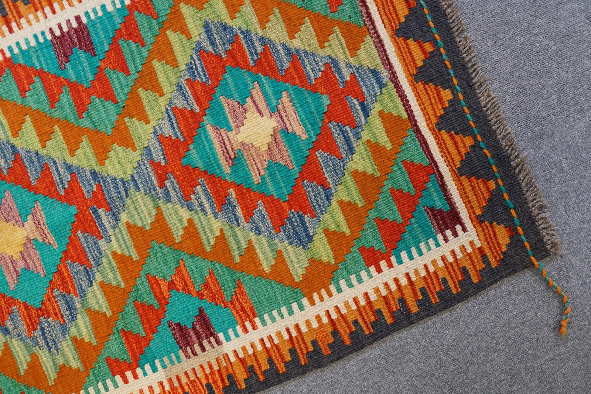 90×60cm　　アフガニスタン手織りキリム Decorworks