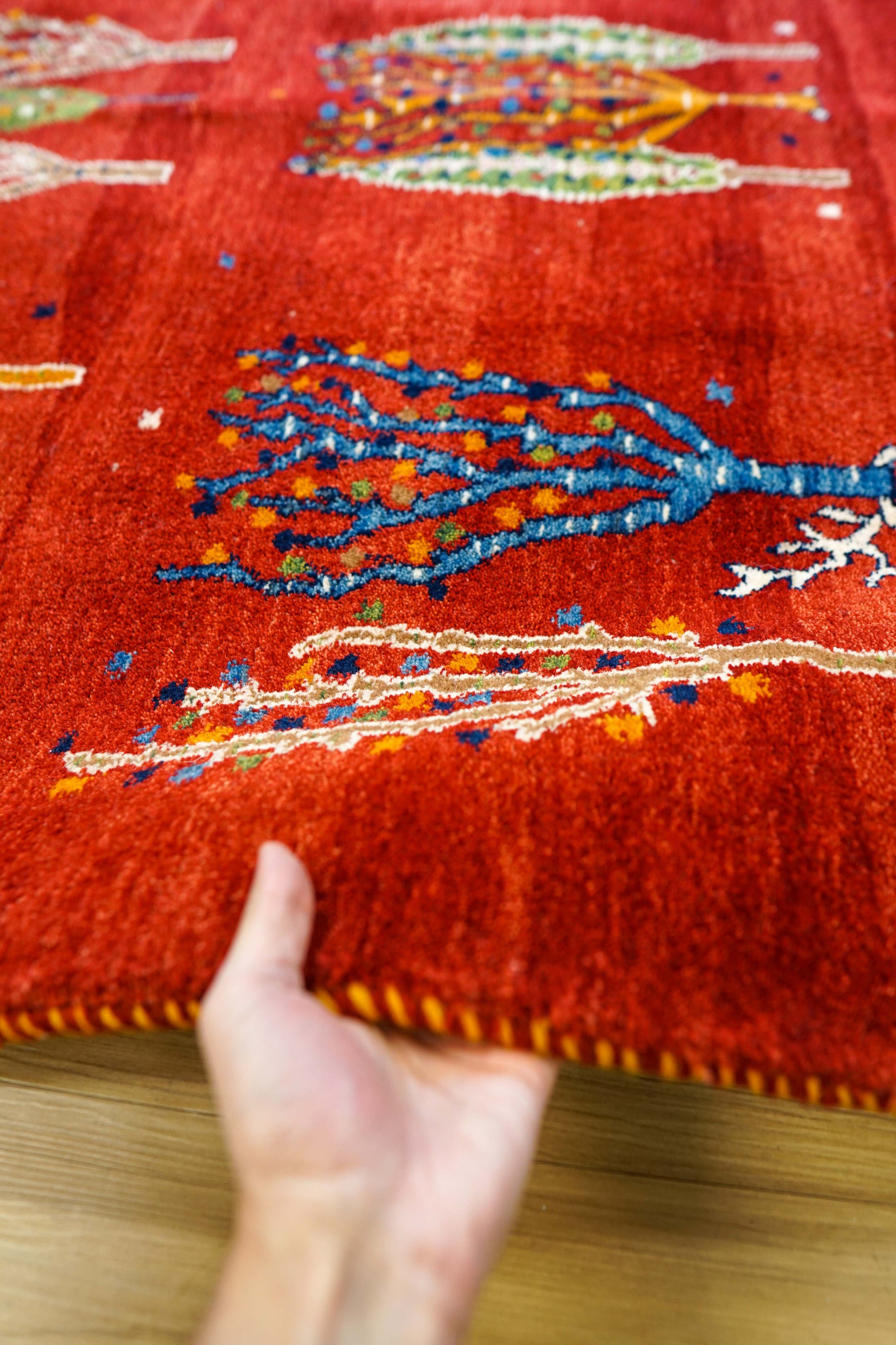  ペルシャ手織りカシュクリギャッベ リズバフト 186×159cm｜生命の木デザイン 高密度織り 大判ウールラグ