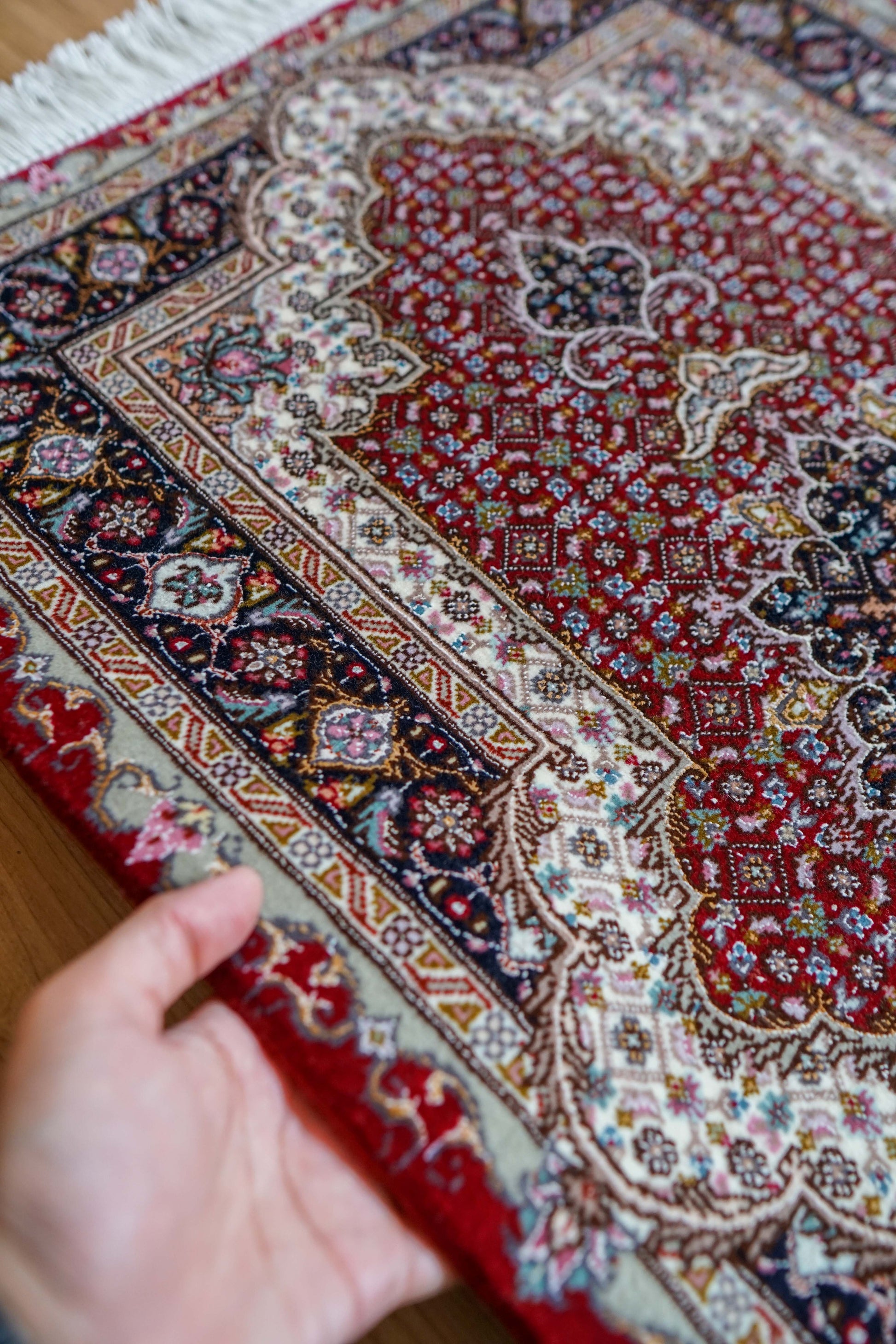  ペルシャ手織り絨毯 タブリーズ産 50RAJ 96×62cm 「マヒ文様」｜ウール＆シルク