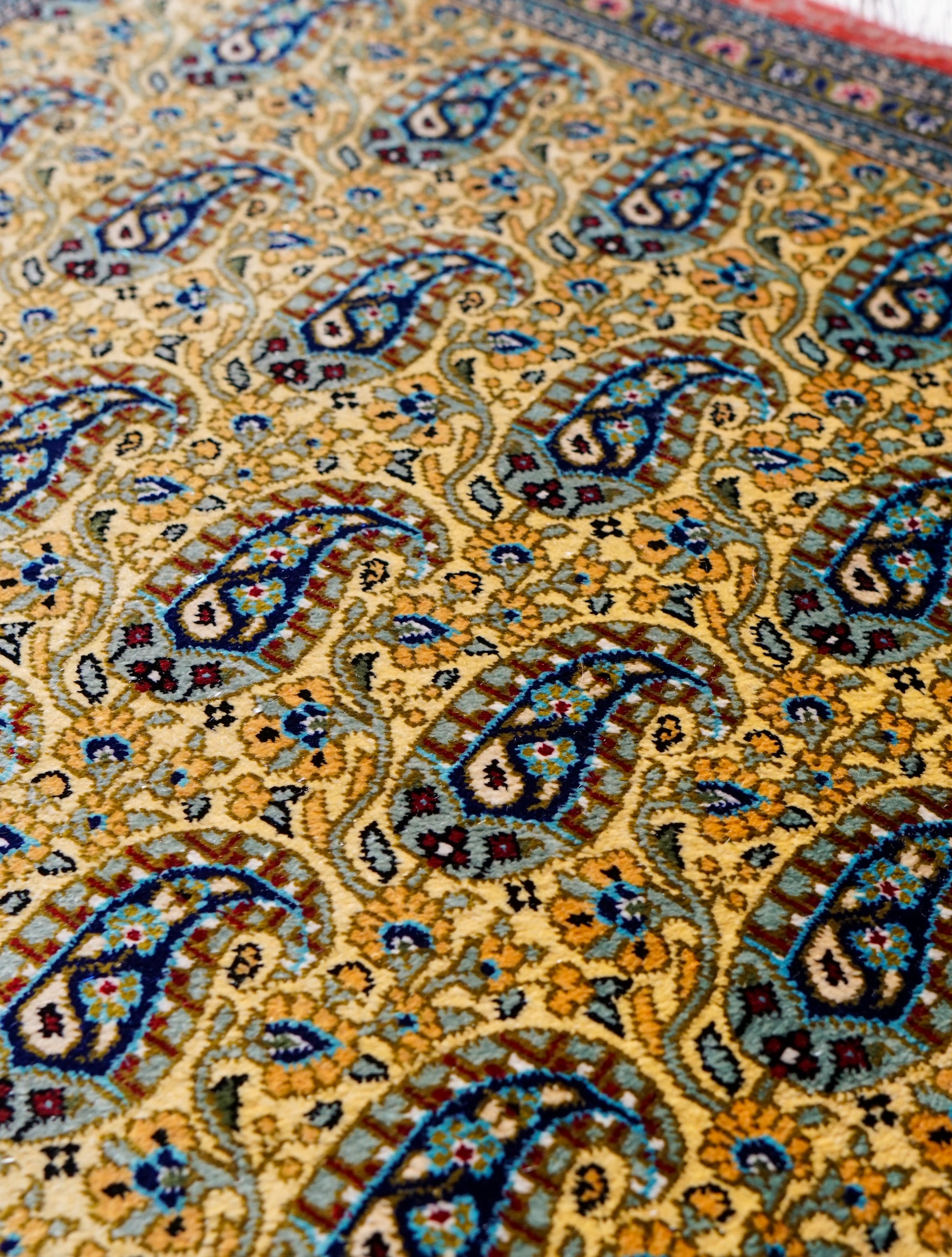  ペルシャ絨毯 クム産 100％シルク 手織り 90×56cm