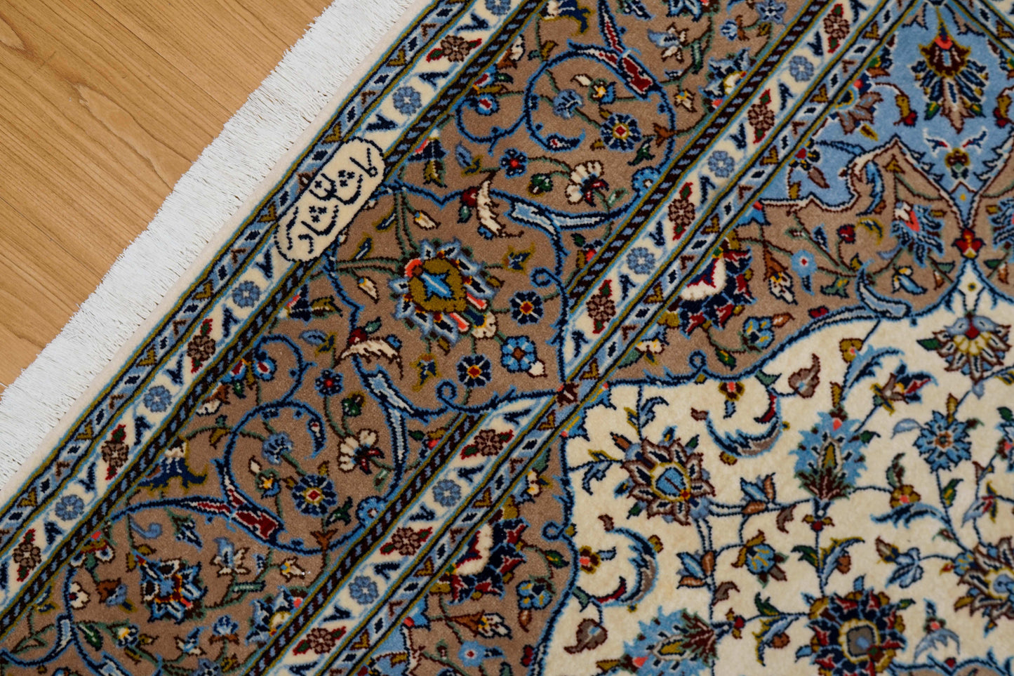  ペルシャ絨毯 カシャーン産 226×152cm (カシャン)｜伝統メダリオンデザイン・上品なアイボリー×ブルー