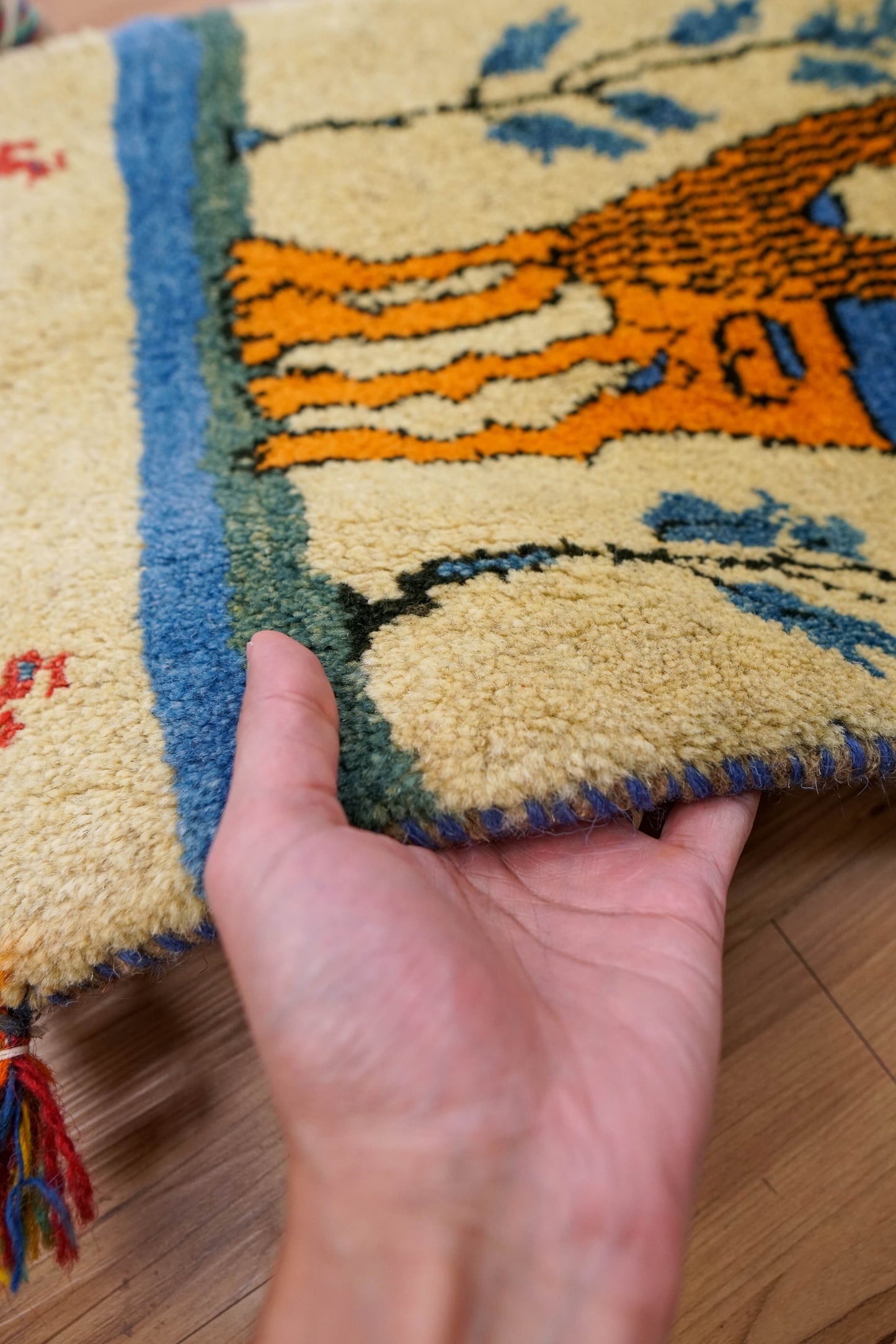 ペルシャ絨毯 手織りギャッベ 60×40cm