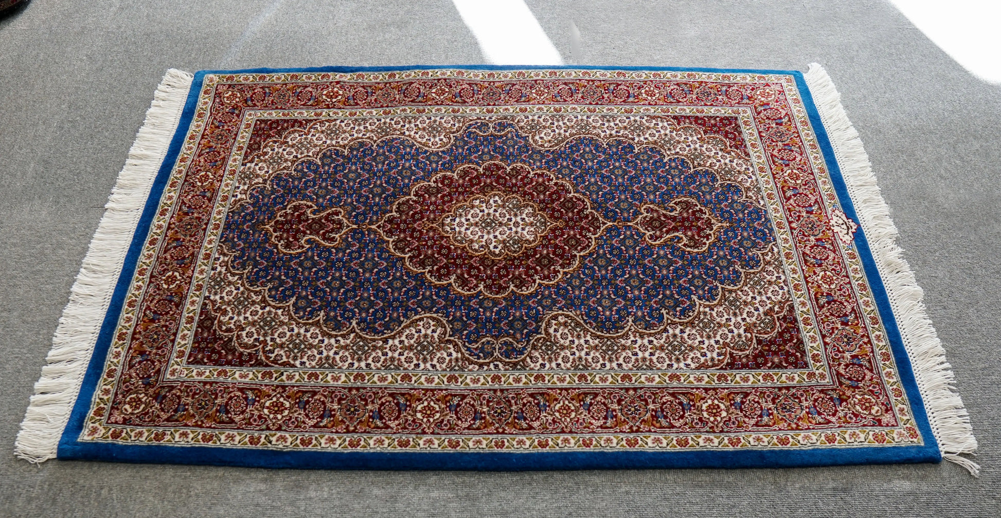 120×82cm【ペルシャ手織り絨毯 タブリーズ産　50RAJ】 Decorworks