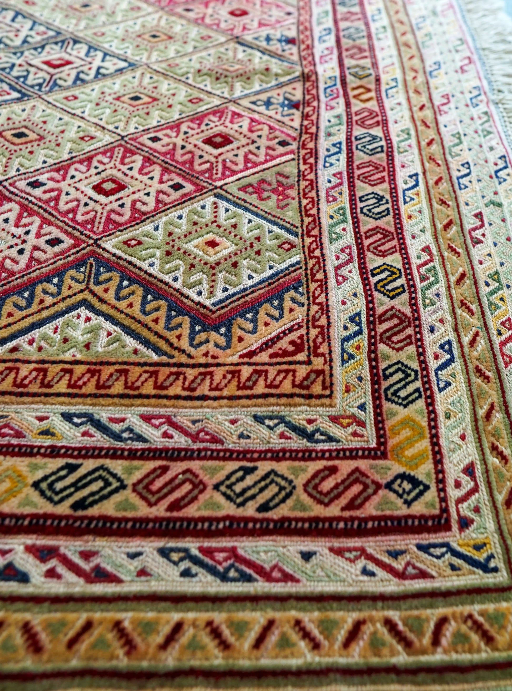 144×122cm アフガニスタン　マシュワニキリム 手織り絨毯　トライバルラグ Decorworks