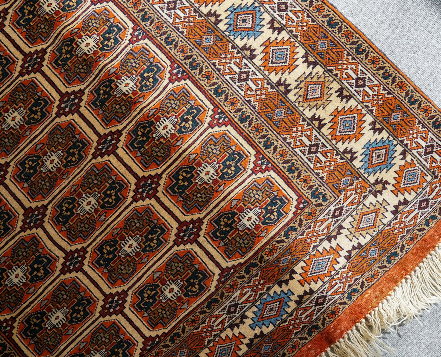 174×120cm　トルクメン ボハラ　手織り絨毯 - Decorworks