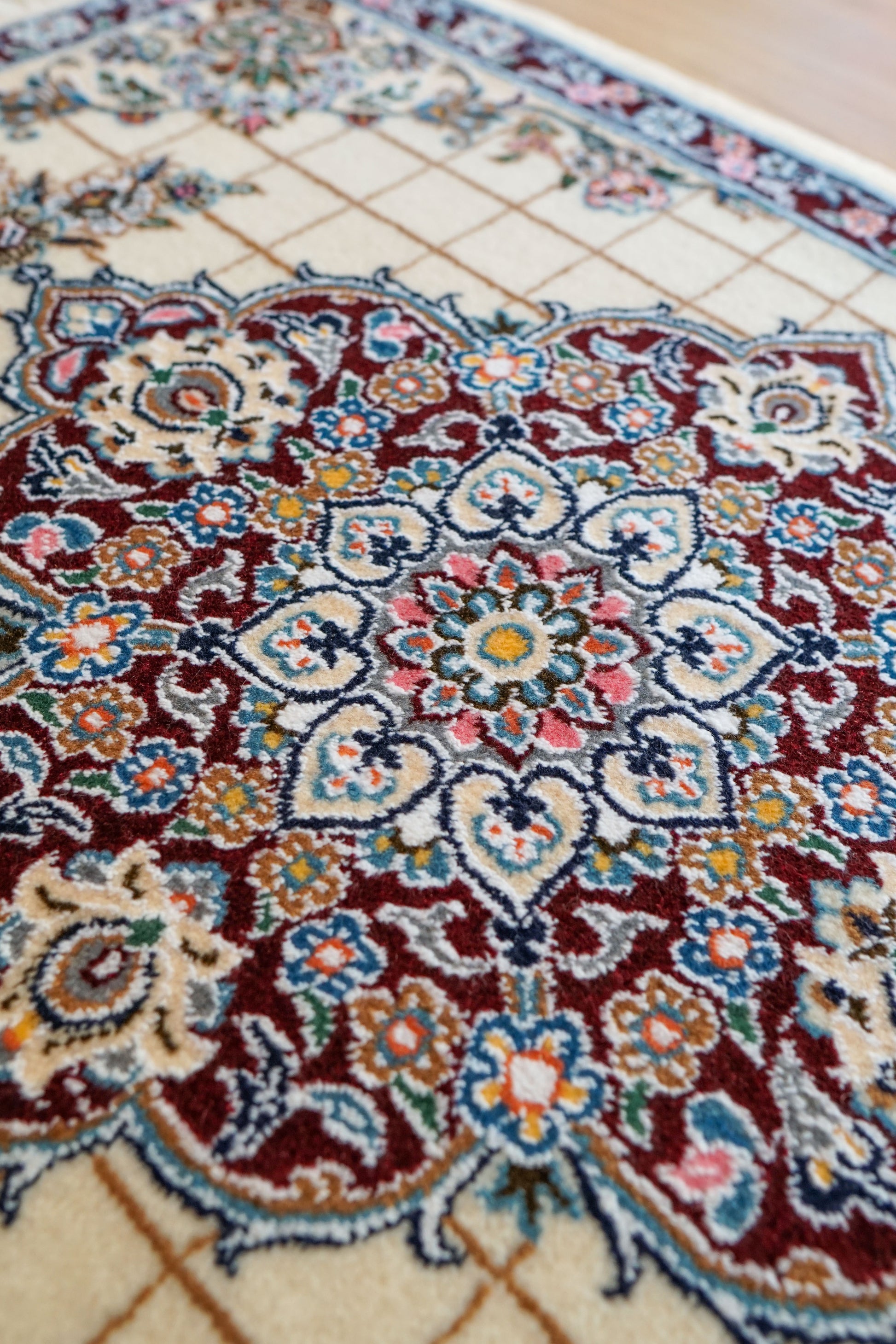  ペルシャ絨毯 ナイン産 94×65cm