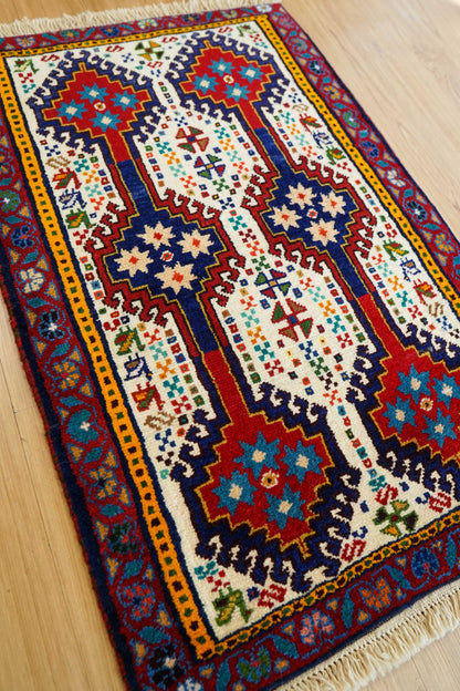  手織りペルシャ絨毯 ヤラメ 95×62cm