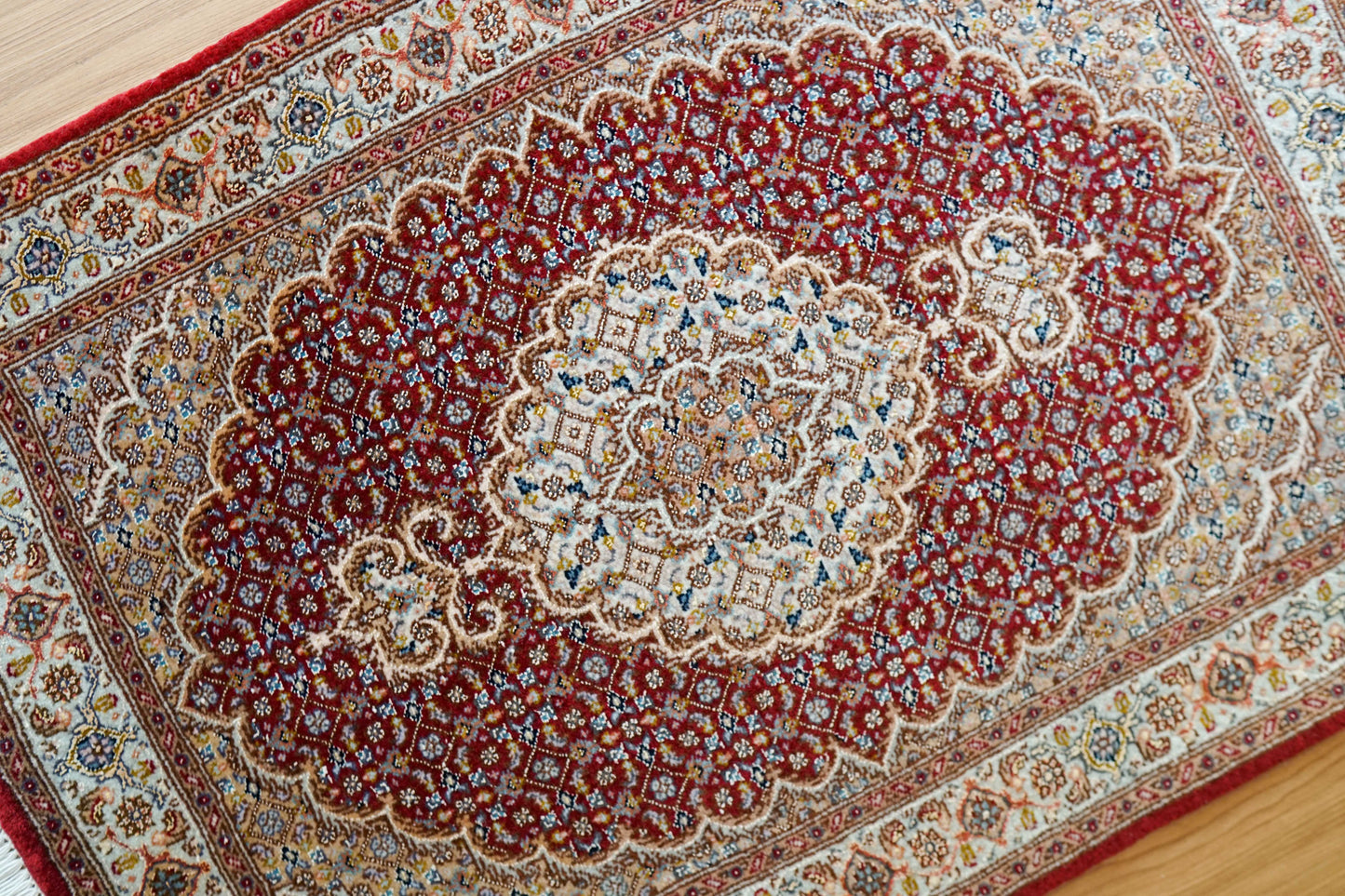  88×61cm　ペルシャ絨毯 タブリーズ産　50RAJ