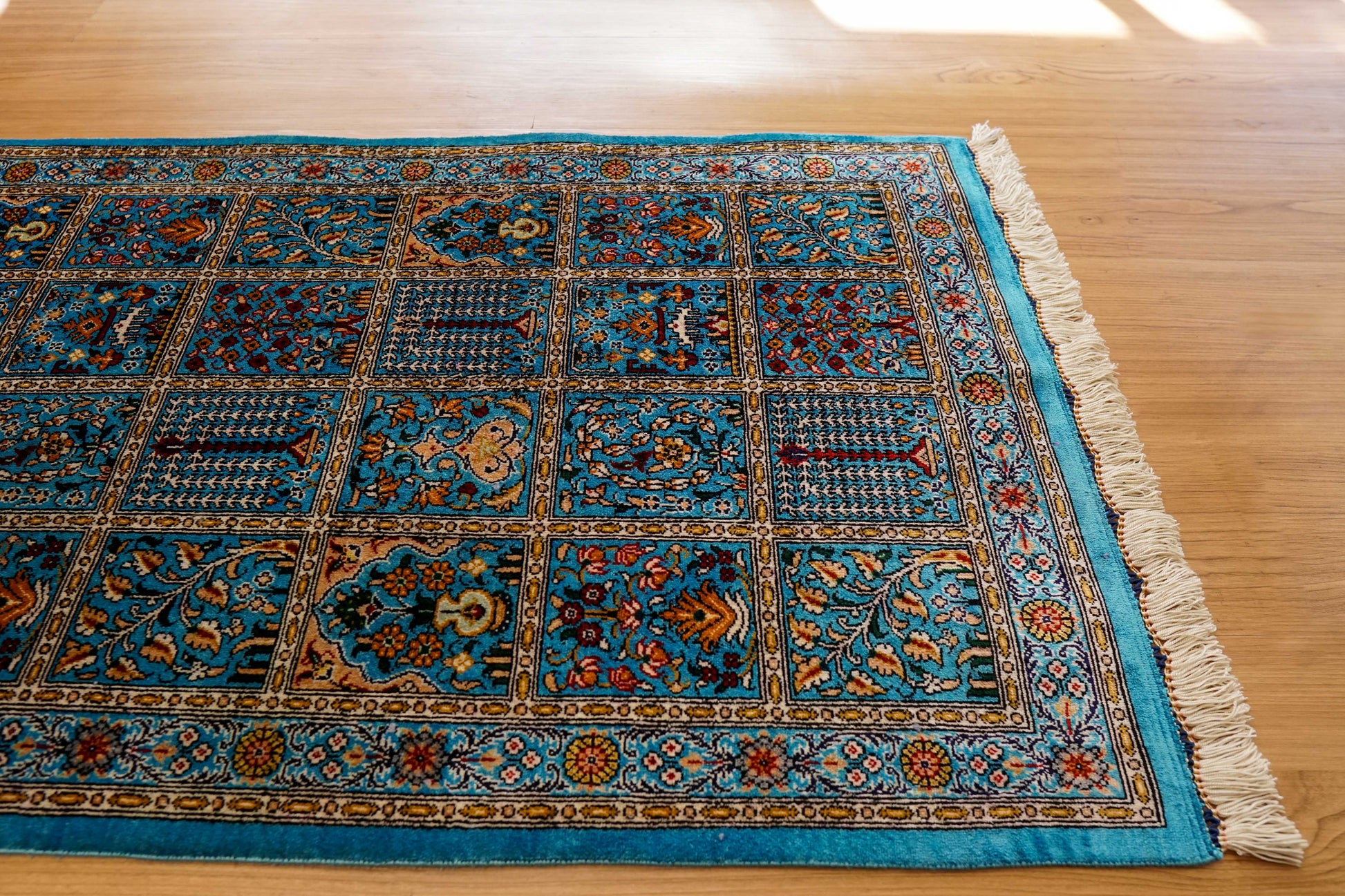  ペルシャ絨毯 クム産 モスサビ房 シルク 89×56cm　