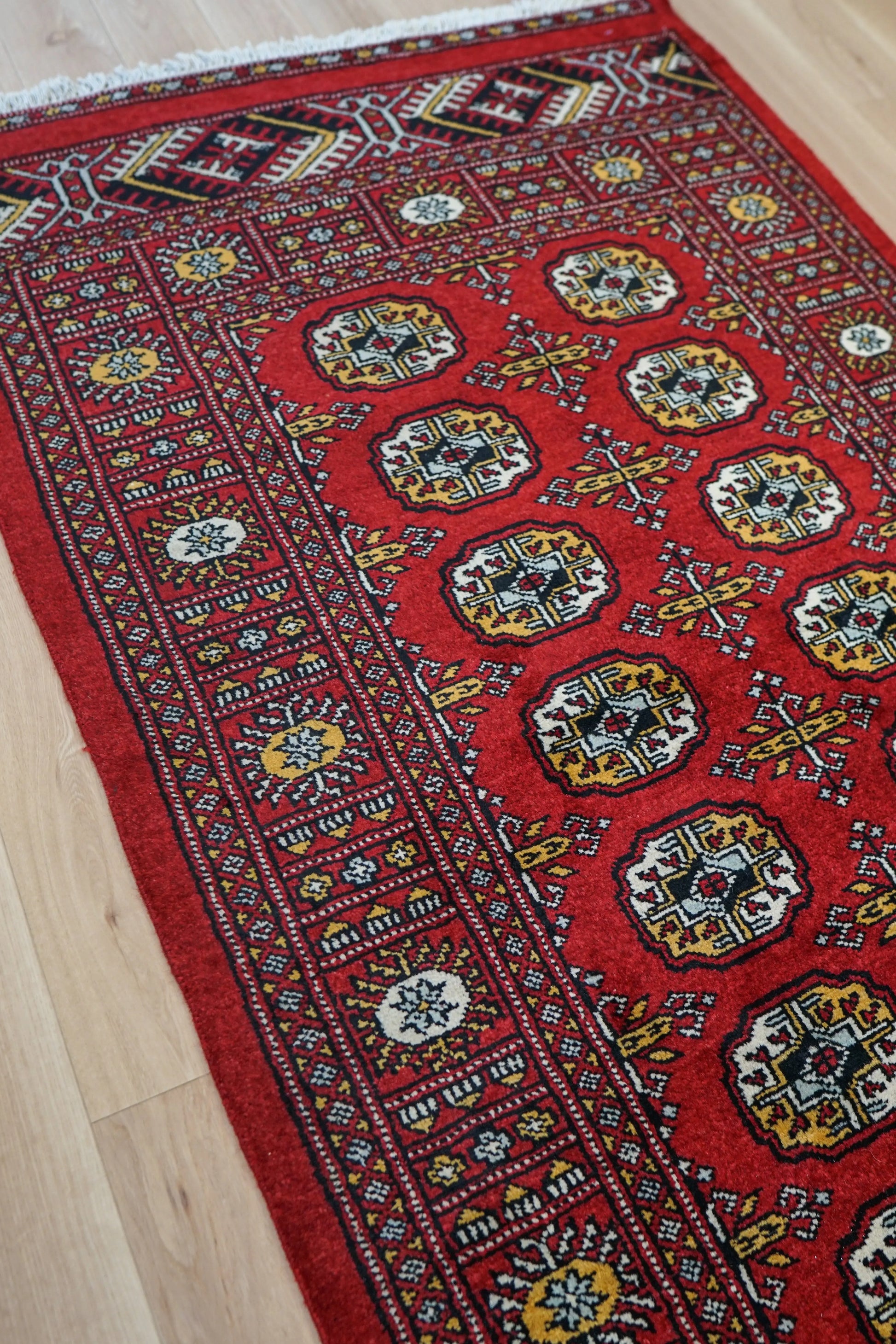 172×94cm パキスタン手織り絨毯 Decorworks