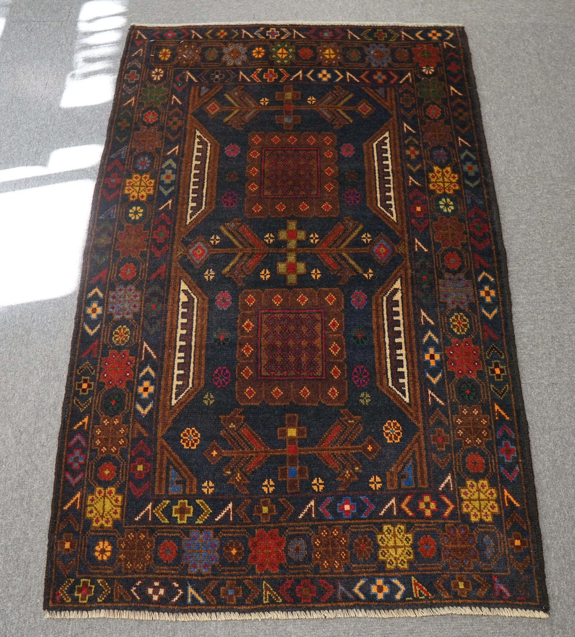 144×88cm ペルシャ絨毯 バルーチ 手織り トライバルラグ ヴィンテージ Decorworks