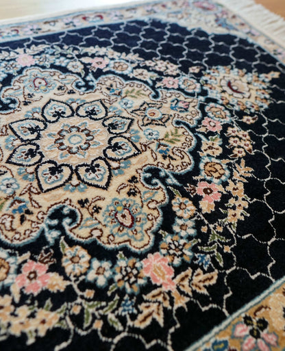  ペルシャ手織り絨毯 ナイン産 93×65cm