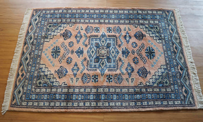  パキスタン手織り絨毯 116×78cm　　トライバルラグ
