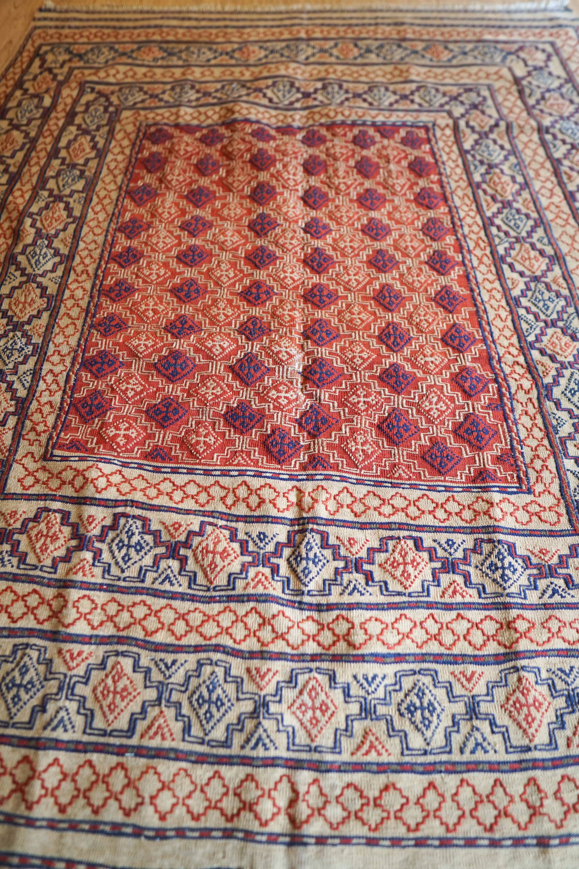  ペルシャ手織りオールドキリム  184×150cm