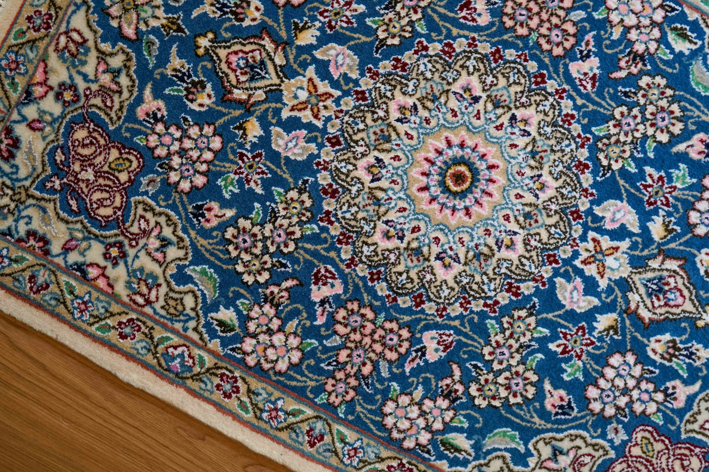  ペルシャ 絨毯 ナイン　90×63cm