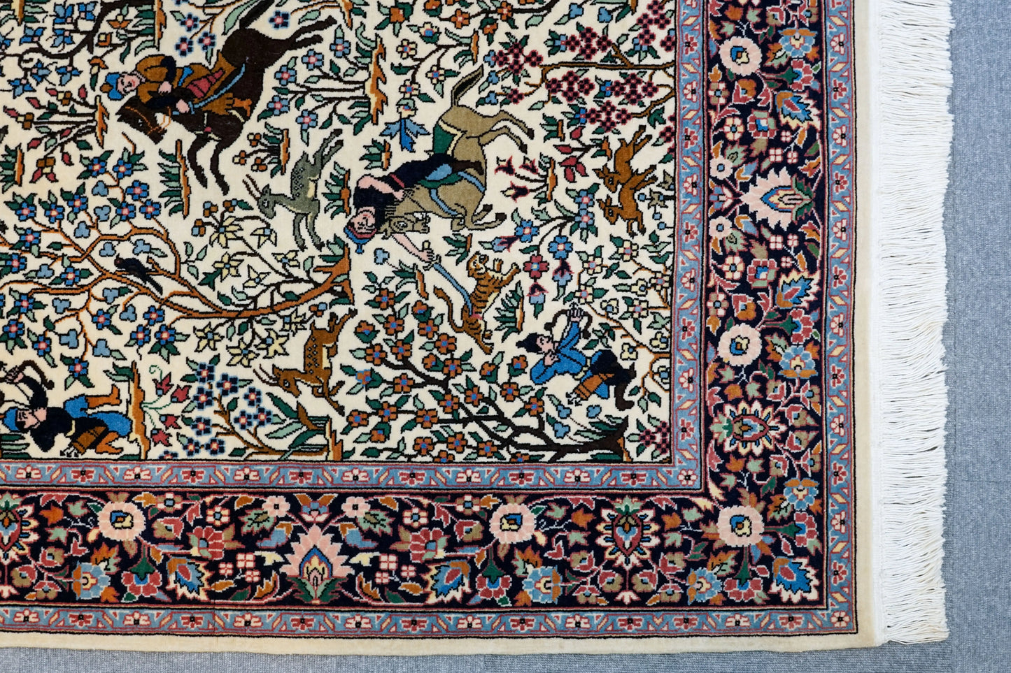218×140cm   パキスタン手織り絨毯 Decorworks
