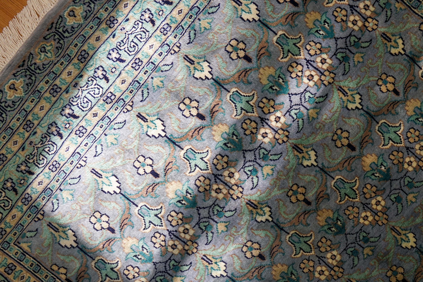  パキスタン手織り絨毯 175×127cm