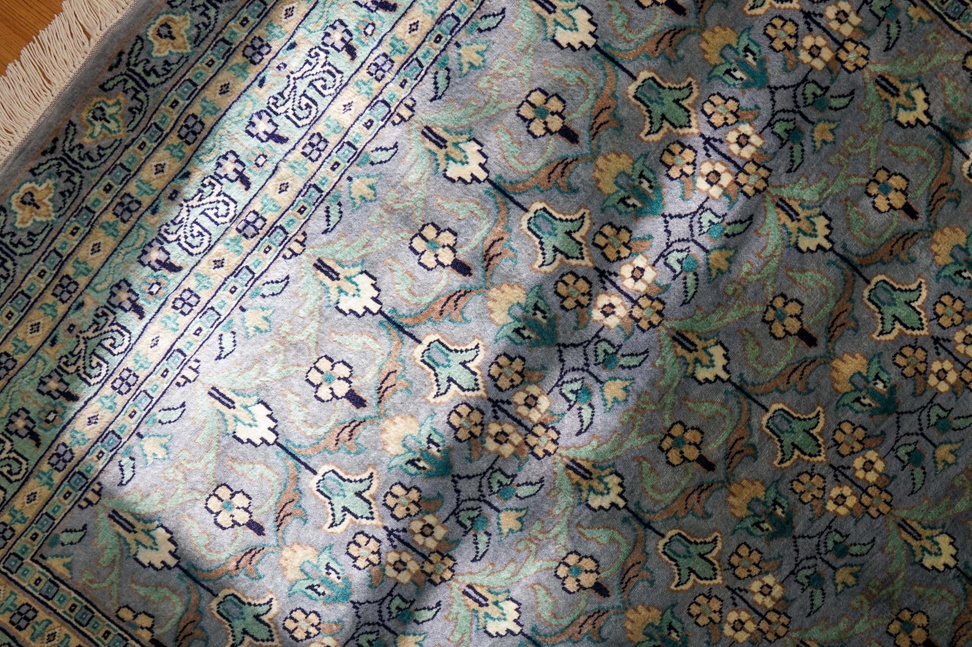  パキスタン手織り絨毯 175×127cm