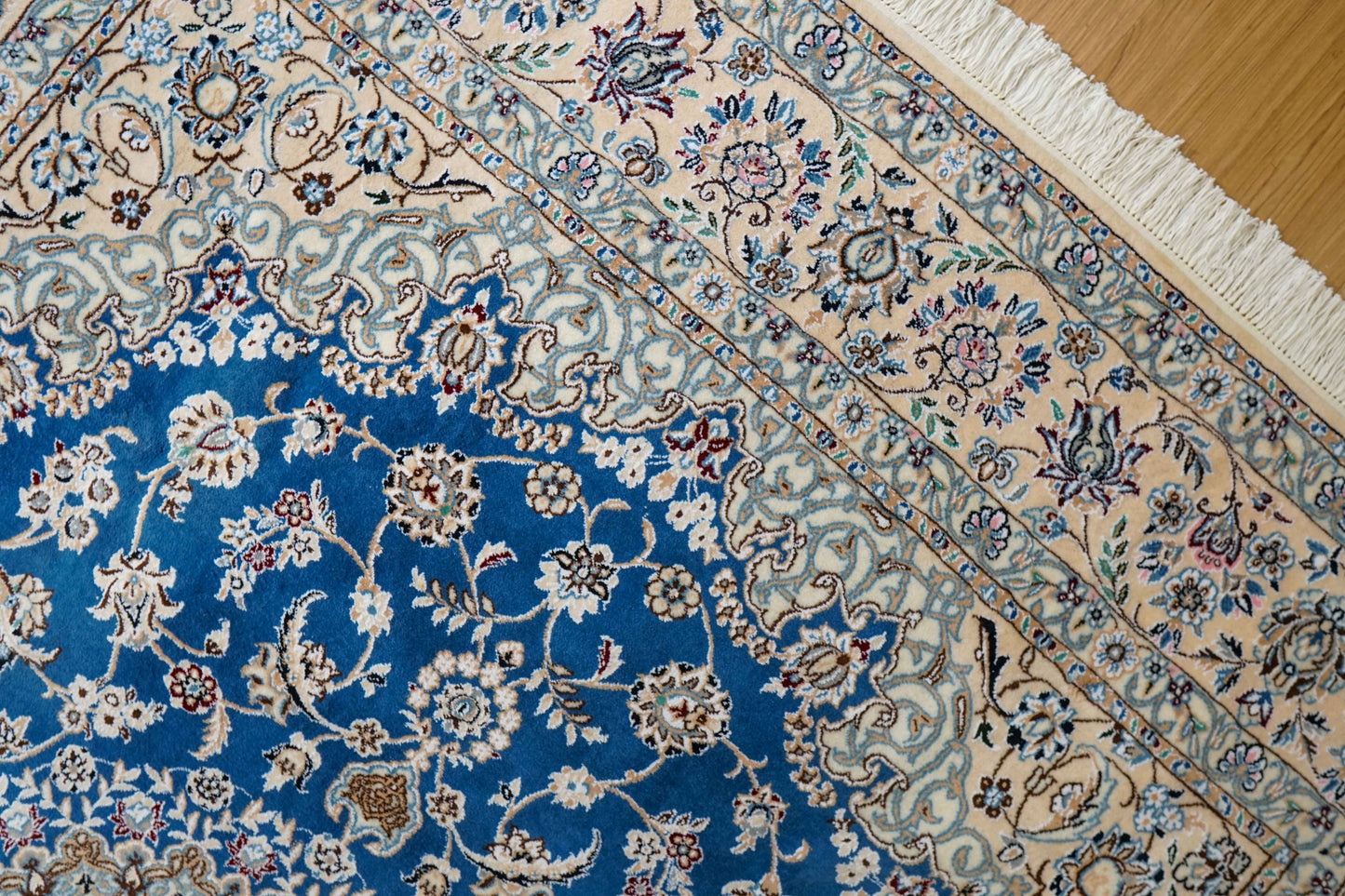  ペルシャ絨毯 ナイン産 250×204cm　