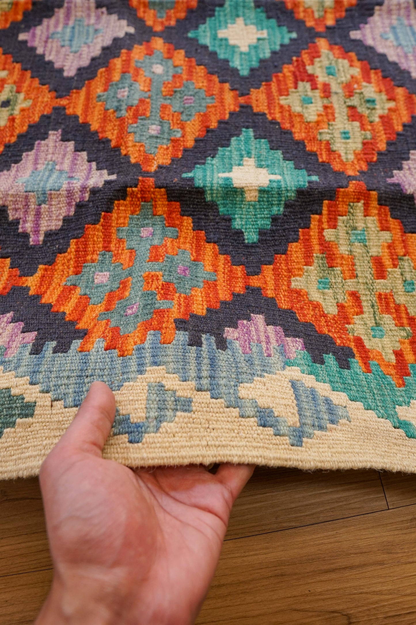 アフガニスタン 手織りキリム118×81cm トライバルラグ