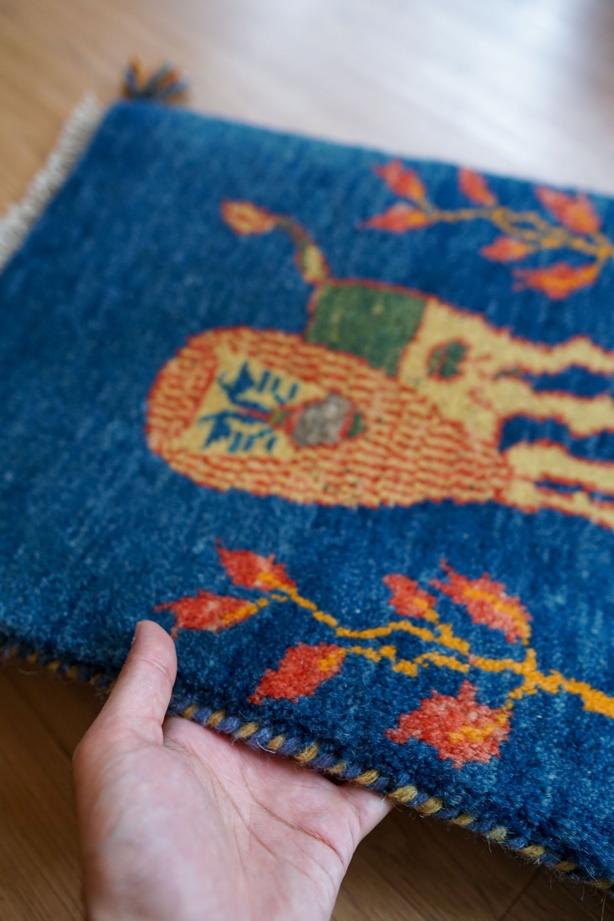  ペルシャ絨毯 手織りギャッベ アマレ族 57×40cmライオン