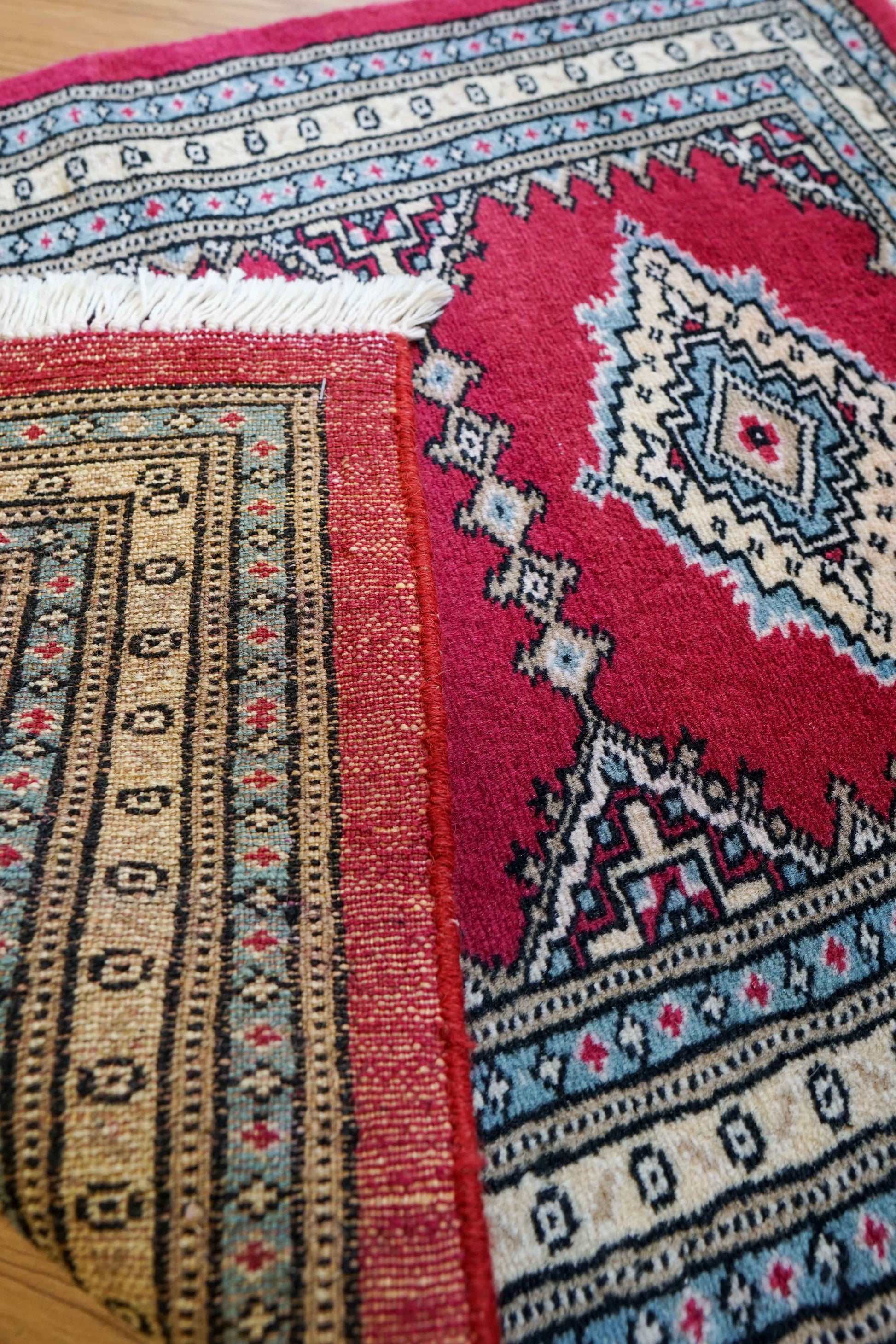  パキスタン手織り絨毯 玄関マット 88×65cm