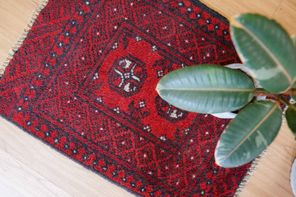 トルクメン 手織り絨毯 トライバルラグ ヴィンテージラグ 60×49cm