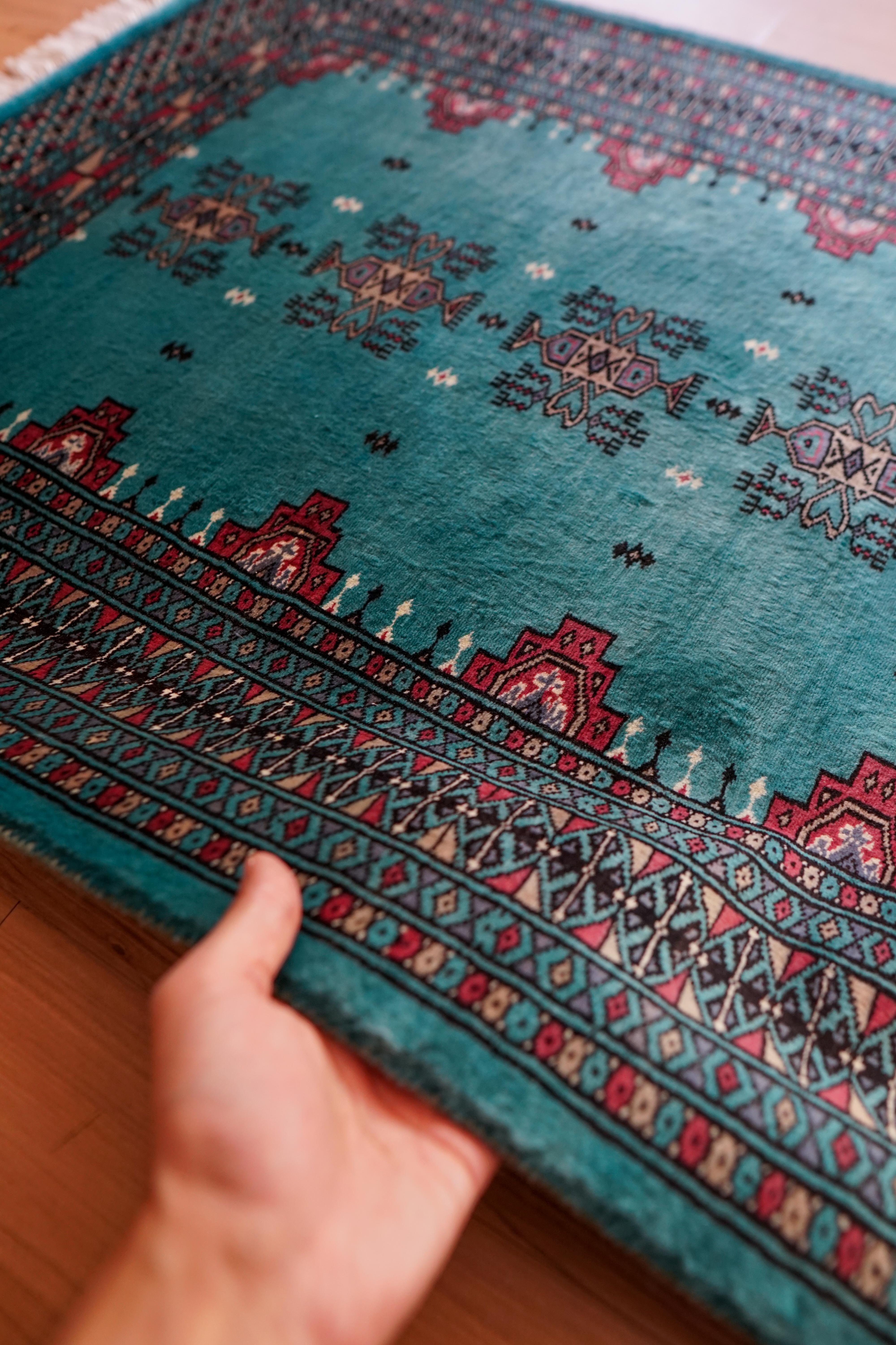 パキスタン手織り絨毯 122×82cm – Decorworks