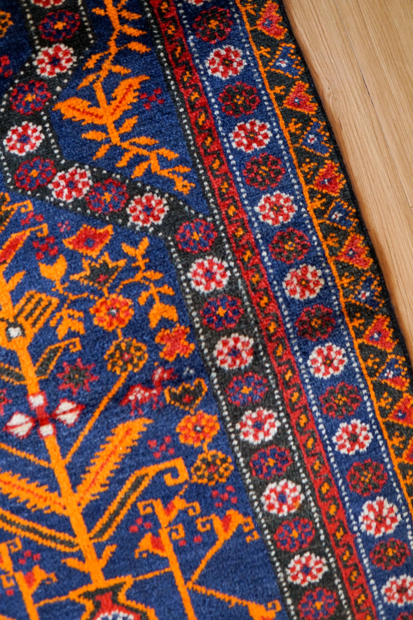  ヴィンテージ トライバルラグ バルーチ族 手織りペルシャ絨毯 133×80cm｜花瓶文様（ゴルダン）・ミフラーブデザイン ウール100％
