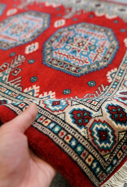  パキスタン手織り絨毯 129×78cm